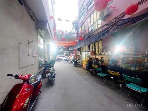 Bán đất tặng nhà 2 tầng phố Tôn Thất Tùng, Đống Đa, 39m2, 7.5 tỷ