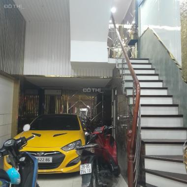 BÁN NHÀ ĐẸP, HIẾM NGUYỄN CHÍ THANH DT 40m2, Ô TÔ 30 CHỖ ĐỖ CỬA