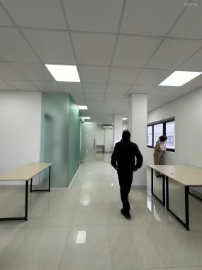 Cho thuê sàn văn phòng Nguyễn Xiển 80 m2/tầng, sàn thông .lô góc 2 mặt thoáng