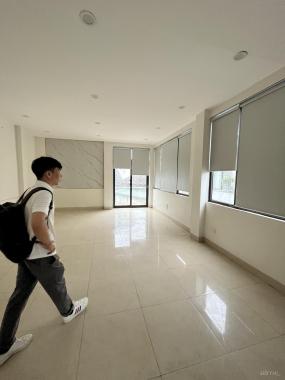 Cho thuê văn phòng Đại Lộ Thăng Long, diện tích 60 m2/tầng, sàn thông , lô góc