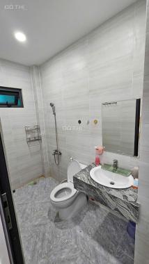 Bán nhà mặt tiền Đường Nguyễn Trọng Tuyển, Phường 1, Tân Bình, Hồ Chí Minh diện tích 81m2 giá 25