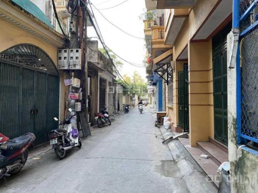 Bán đất Vũ Ngọc Phan, mặt ngõ lớn thông ra các đường chính, 144m2, nhỉnh 42 tỷ