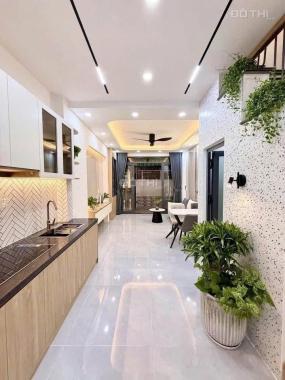 Chính chủ cần bán gấp căn nhà Gần Chợ Bình Chánh 650 Triệu.