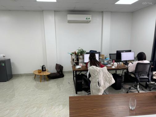 Cho thuê văn phòng ngõ 214 Nguyễn Xiển, phòng đẹp  thoáng như ảnh