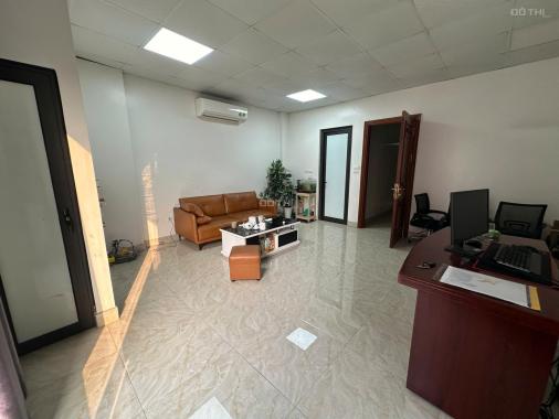 Cho thuê văn phòng ngõ 214 Nguyễn Xiển, phòng đẹp  thoáng như ảnh