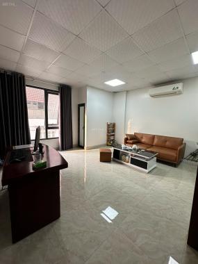 Cho thuê văn phòng ngõ 214 Nguyễn Xiển, phòng đẹp  thoáng như ảnh