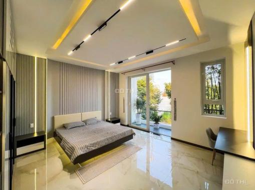 2,3TỶ TẶNG NỘI THẤT, 125m2, 3 TẦNG 3PN 3WC, SÂN RỘNG, HẺM 1/ 6M, TDM