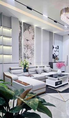 2,3TỶ TẶNG NỘI THẤT, 125m2, 3 TẦNG 3PN 3WC, SÂN RỘNG, HẺM 1/ 6M, TDM