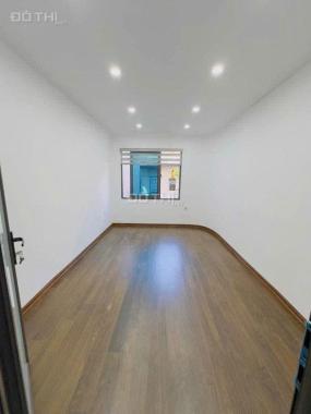 NHÀ ĐẸP, Ở NGAY  NGÕ THÔNG KINH DOANH, VÀI BƯỚC RA PHỐ