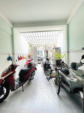 BÁN GẤP NHÀ CHÍNH CHỦ 71M2 - SONG HÀNH Q12 - XE HƠI VÀO TẬN BẾP - CHỈ CÒN HƠN 3 TỶ XÍU