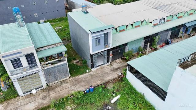 Nhà đẹp hốc môn , gần chợ , kcn giá 850tr
