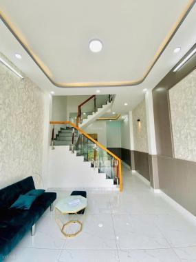 Nhà đẹp hốc môn , gần chợ , kcn giá 850tr