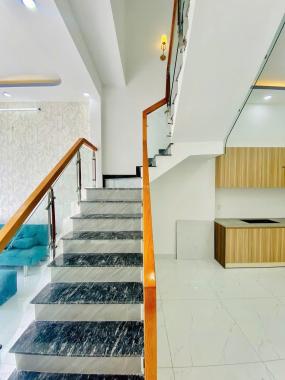 Nhà đẹp hốc môn , gần chợ , kcn giá 850tr