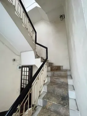 Bán nhà 4 tầng LÔ GÓC ngõ 61 Thái Thịnh, view vườn hoa, chỉ 14.5 tỷ.