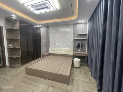 💥💥 NHÀ ĐẸP #HOÀNGNHƯTIẾP - LONG BIÊN -  #THANGMÁY -  NGÕ THÔNG - CHÀO  10,x TỶ 