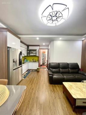 Nhà đẹp lô góc 40m 6T Thang máy Khương Trung Thanh Xuân giá 11 tỷ