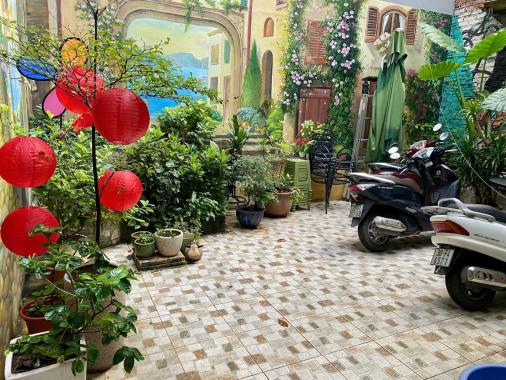 Bán nhà ngõ thông xe 3 gác phố Đại la, 12.3 Tỷ có thương lượng