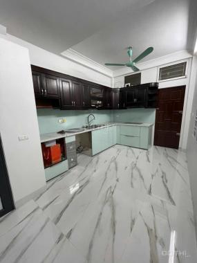LÔ GÓC 3 MẶT NGÕ PHỐ TRÍCH SÀI - 3 BƯỚC RA HỒ TÂY 32M², 4 TẦNG - KINH DOANH-  GIÁ 16.3 TỶ