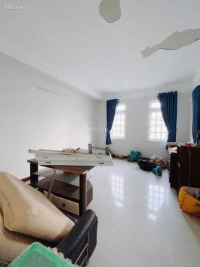 Nhà 3/2 quận 10, 100m2 nhà to rộng 6 PN 7 WC thoáng mát, phong thủy tốt