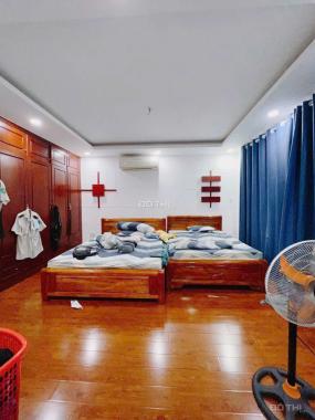Nhà 3/2 quận 10, 100m2 nhà to rộng 6 PN 7 WC thoáng mát, phong thủy tốt