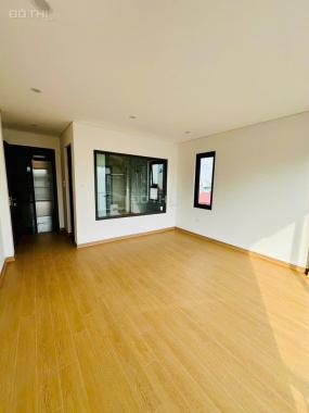 Bán nhà Vũ Xuân Thiều, 6 tầng mới tinh thang máy lung linh, 39,1m2 chỉ 8 tỷ