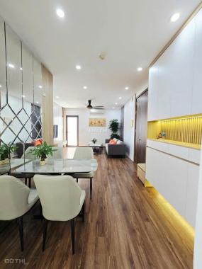 Căn hộ 106m2 3PN full nội thất mặt phố Nguyễn Cơ Thạch KĐT Mỹ ĐÌnh II