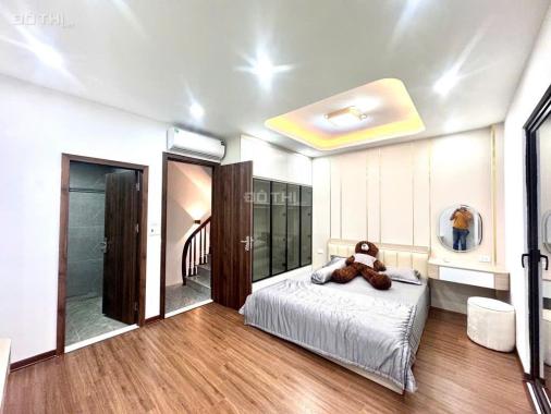 Mặt phố đàm quang trung 82m 5 tầng giá chào nhỉnh 300tr