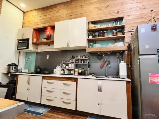 Chính chủ cho thuê Nhà Nguyên Căn Đẹp, giáp Q1, giá tốt