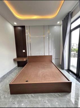 BÁN NHÀ 1 TRỆT 2 LẦU GẦN VÒNG XOAY AN PHÚ