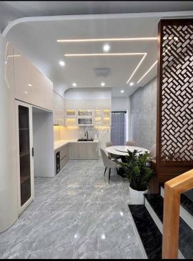 BÁN NHÀ 1 TRỆT 2 LẦU GẦN VÒNG XOAY AN PHÚ