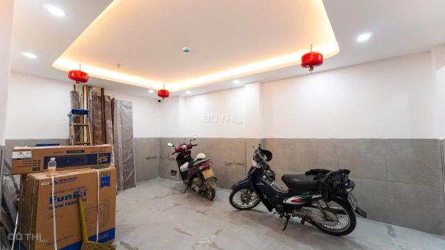 BÁN CĂN HỘ DỊCH VỤ CÓ 1 0 1 TRUNG TÂM CẦU GIẤY - NGÕ Ô TÔ - GIÁ 24,5 TỶ TL TRỰC TIẾP