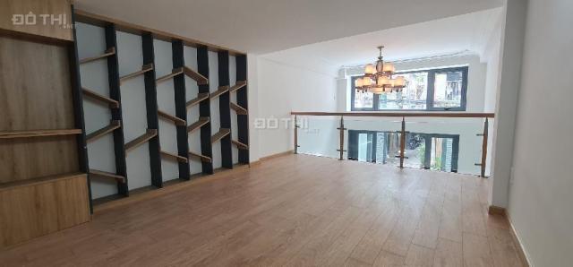 Bán nhà 4 tầng nội thất đẹp tại Lạc Long Quân Quận 11, đường xe hơi giá 9.6 Tỷ