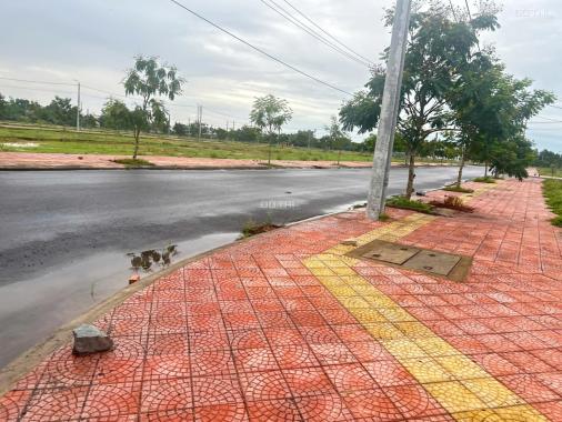 Bán đất nền liền kề, sổ riêng từng lô, vị trí vàng, diện tích 126m2 giá 2140000000 Tỷ
