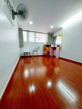 HẺM XE HƠI TỚI NHÀ LÊ VĂN SỸ PHÚ NHUẬN 42M2-3 TẦNG - AN NINH - CHỈ 6 TỶ