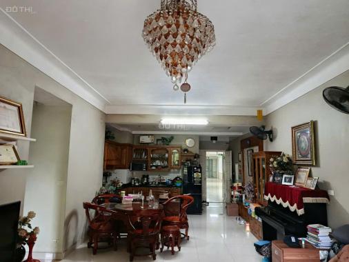 Bán căn hộ toà C6 Trần Hữu Dực Mỹ Đình 133m2 3PN nội thất xịn 6.x tỷ