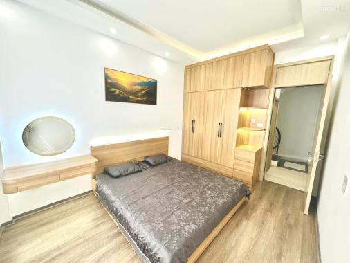 Bán nhà trung tâm Cầu Giấy 30m2 x 5 tầng giá nhỉnh 7 tỷ