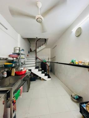 Bán nhà mặt phố Vĩnh Hồ, 14,3 tỷ, 40m2, giá cực chất, Chính chủ
