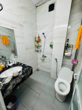 Bán nhà mặt phố Vĩnh Hồ, 14,3 tỷ, 40m2, giá cực chất, Chính chủ