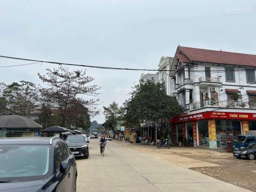 Bán gấp lô đất kinh doanh mặt trục chính trung tâm thị trấn huyện
