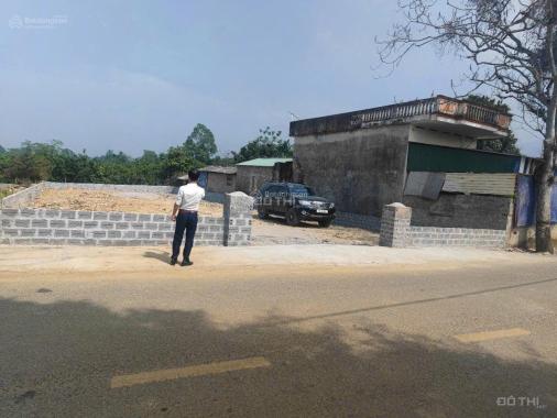 Bán lô đất ngay mặt trục chính xã vừa kinh doanh vừa cho thuê