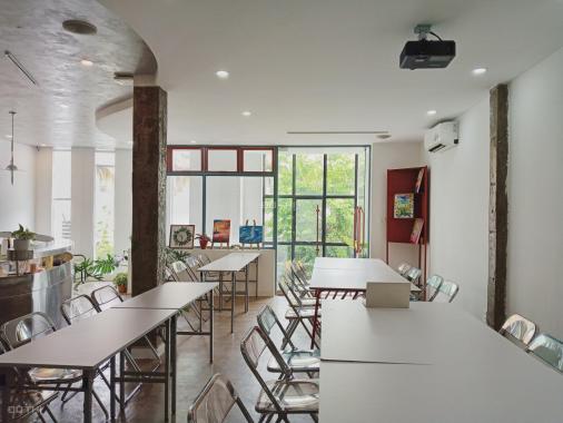 CHUYỂN NHƯỢNG NHÀ NGUYÊN CĂN – VỊ TRÍ TRUNG TÂM (Q1 CŨ)