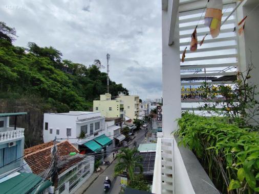 Bán nhà mặt tiền 4 tầng ở và kinh doanh đường Phương Sài, TP Nha Trang DT 88m2(ngang 4)