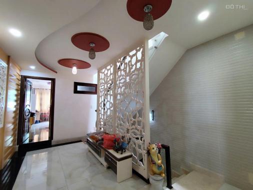 Bán nhà mặt tiền 4 tầng ở và kinh doanh đường Phương Sài, TP Nha Trang DT 88m2(ngang 4)