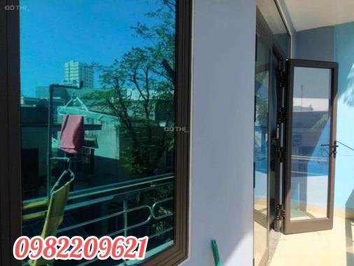 Chủ nhà, cho thuê nhà mặt tiền Thanh Long DT 6*5m (DTSD 97m2), 3 tầng. Giá 7 tr