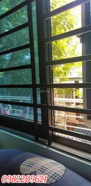 Chủ nhà, cho thuê nhà mặt tiền Thanh Long DT 6*5m (DTSD 97m2), 3 tầng. Giá 7 tr
