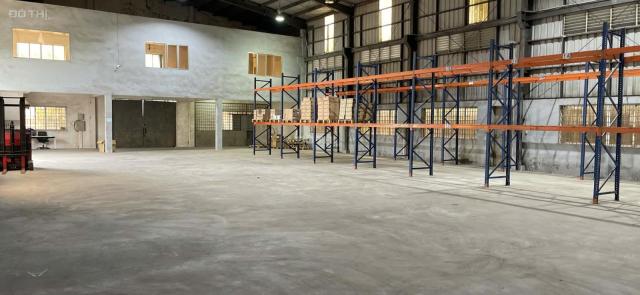 Cho thuê  600m2 kho , xưởng tại khu CN Đài Tư Long Biên , Hà Nội.