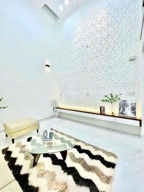 Bán gấp nhà Giá 3 tỷ550 TL, Nguyễn Đình Chiểu, phường 4 Quận 3 4 tầng đường trước nhà 5m