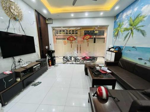 NHÀ SIÊU ĐẸP  trung tâm quận Hai Bà Trưng, ngõ thông, ngõ đẹp, morning đỗ cửa.