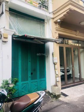 Bán nhà tại 32 Huyền Quang, Phường Tân Định, Quận 1, HCM. DT33.5m2