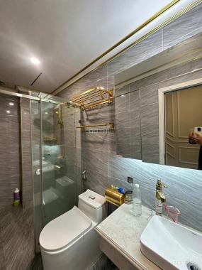 Bán căn hộ 2PN 2WC đường Trần Quý Kiên, TT Quận Cầu Giấy giá 4 tỷ 8